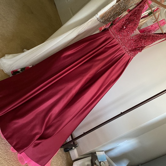 Red Pageant Gown - Picture 13 of 16